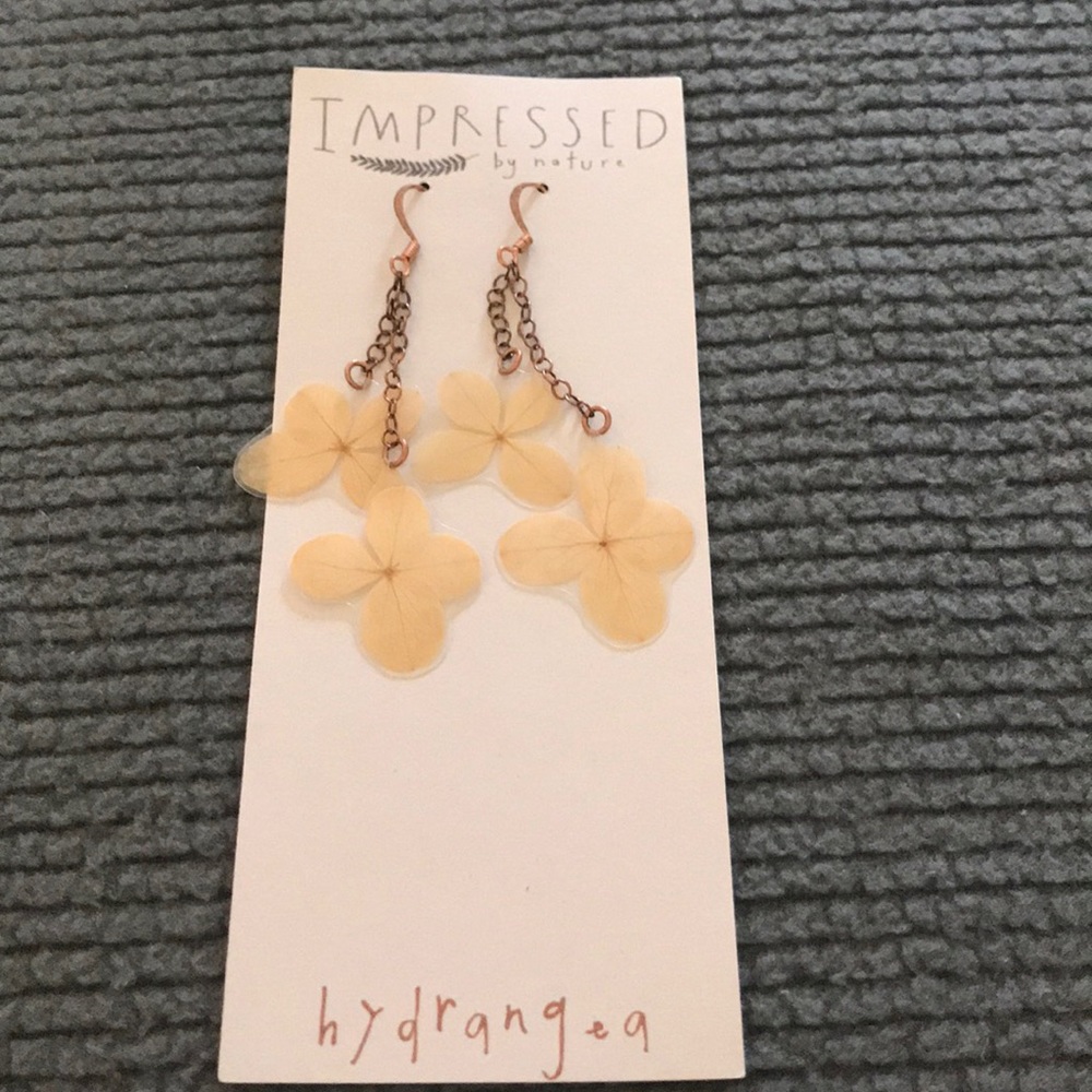 Pressed clover 🍀 earrings